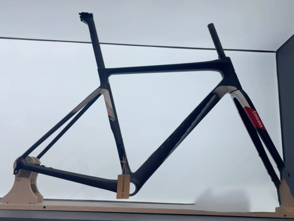 v4rs Frame 【Contact us via WhatsApp +8618839600910】