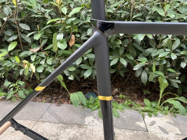 c68 Frame (silver) 【Contact us via WhatsApp +8618839600910】