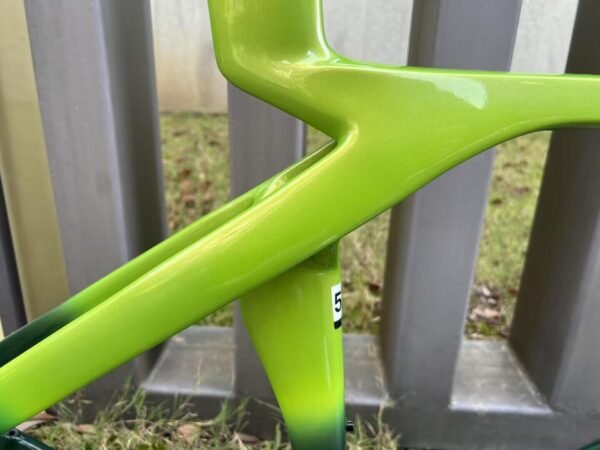 Madone 7 Frame（Green）【Contact us via WhatsApp +8618839600910】